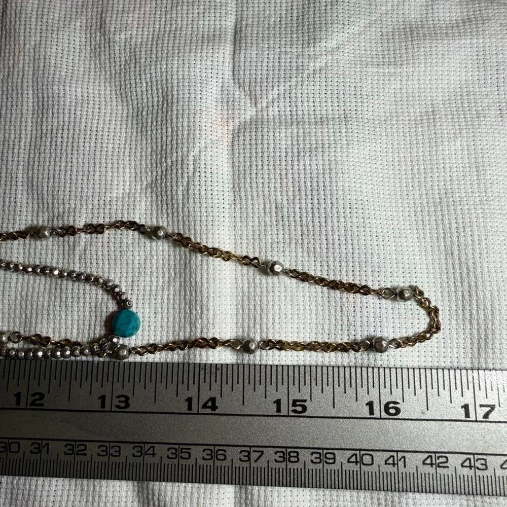 Multi-layered necklace with faux turquoise beads and silver pearls - Picture 6 of 7
